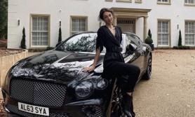 A redus salariile jucătorilor și antrenorilor pentru a-i cumpăra soției un Bentley. Diva s-a lăudat pe instagram